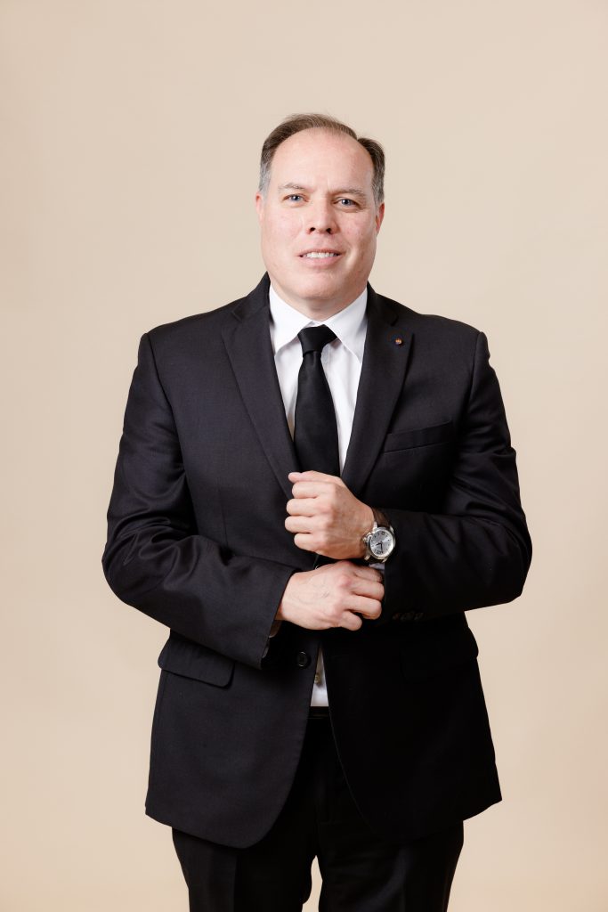 Licenciado Hugo Nevárez Lara