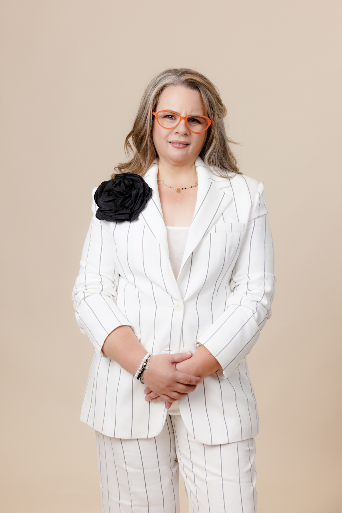 Lic. Laura Adriana Carrasco – Notaria Pública No. 16 en Durango