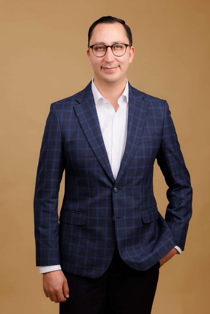 Roberto Bravo Romo -Abogado | Director de Bravo y Asociados