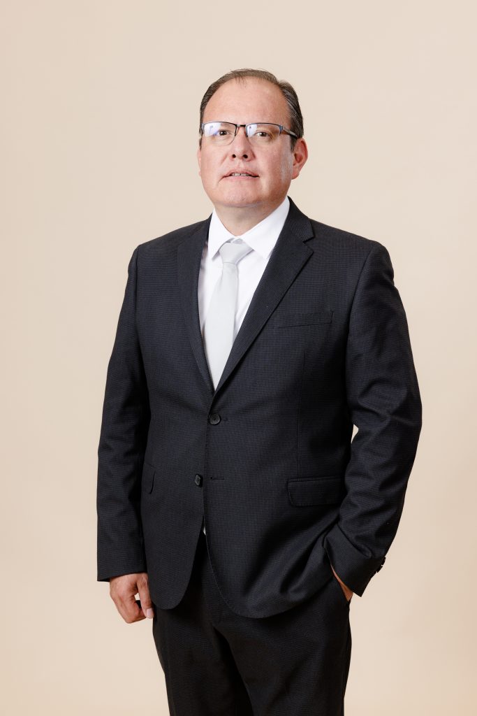 Lic. Miguel Bermúdez Quiñones – Notaría Pública No. 1 en Cuencamé, Durango